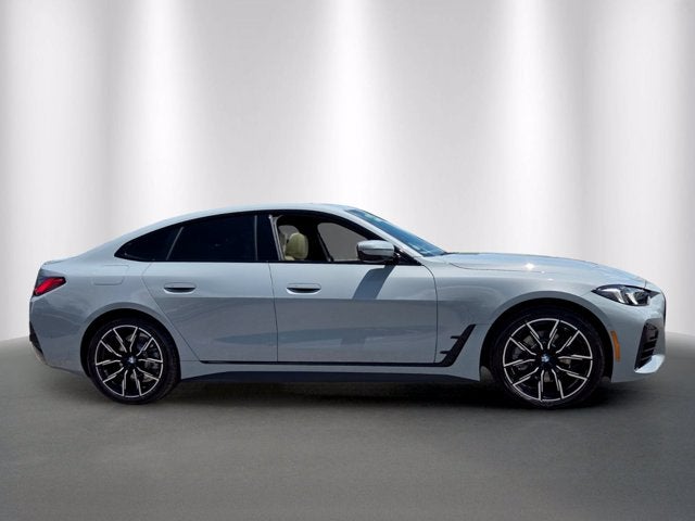 2026 BMW 430i 430i