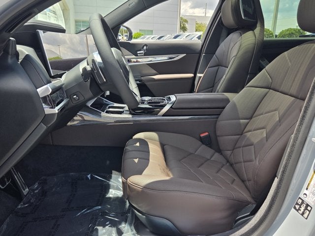 2026 BMW 740i 740i xDrive