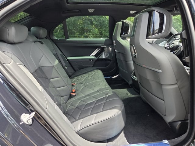 2026 BMW 740i 740i xDrive