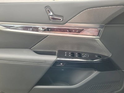 2025 BMW 750e xDrive 750e xDrive