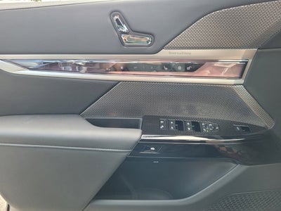 2026 BMW 750e xDrive 750e xDrive