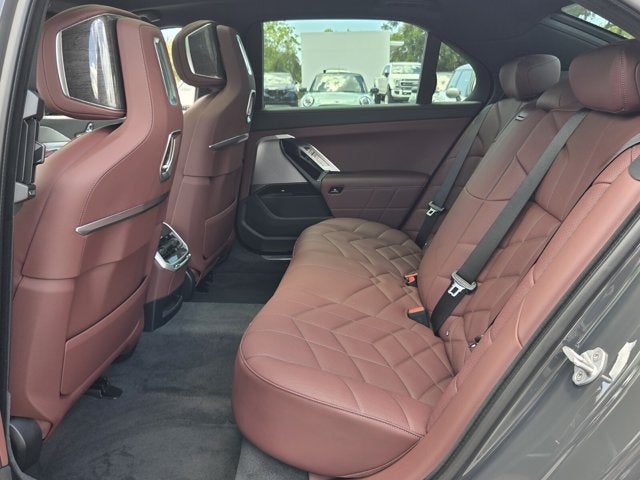 2026 BMW 750e xDrive 750e xDrive