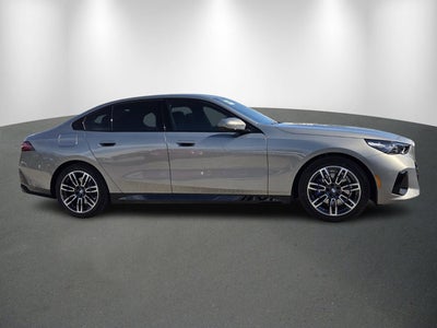 2026 BMW 530i 530i