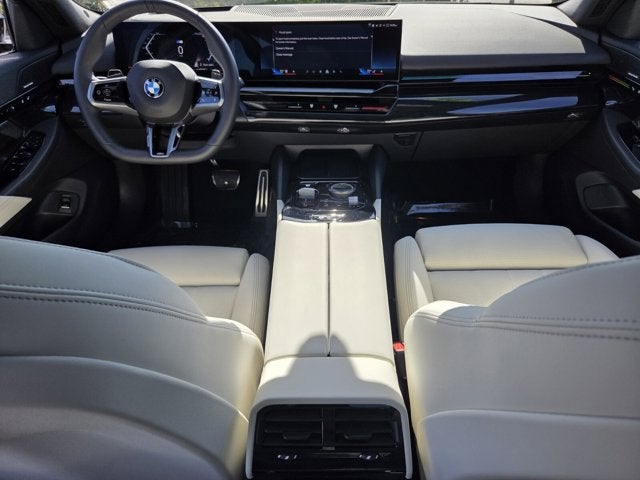2026 BMW 530i 530i