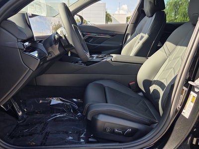 2027 BMW 530i 530i