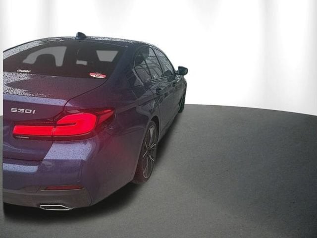 2022 BMW 530i 530i