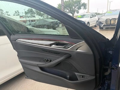2022 BMW 530i 530i