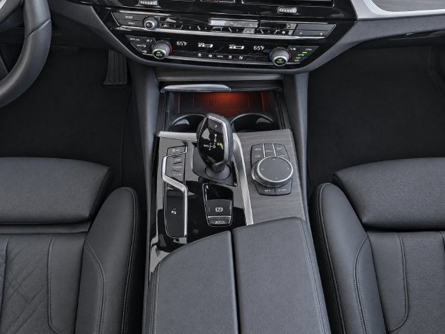 2023 BMW 530i 530i