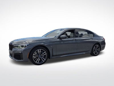 2022 BMW 7 Series 745e xDrive