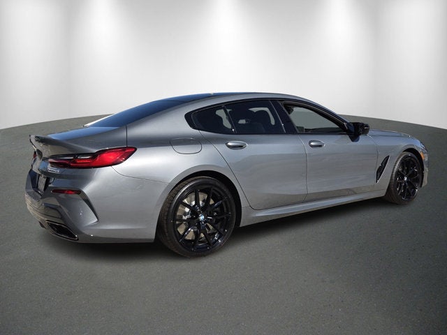 2026 BMW 850i M850i