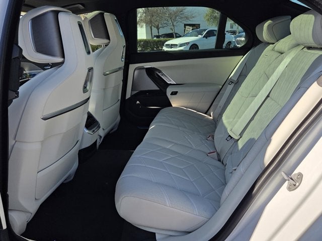 2026 BMW i7 eDrive50