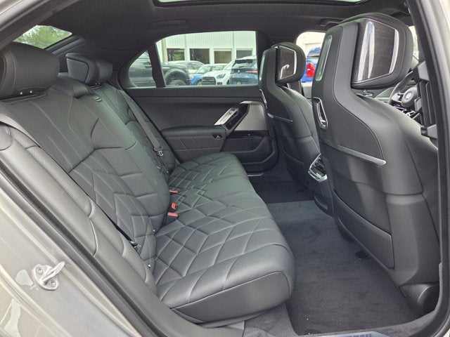 2026 BMW i7 eDrive50