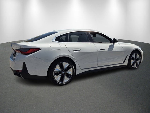2026 BMW i4 eDrive40