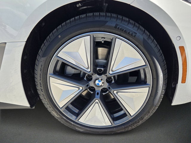 2026 BMW i4 eDrive40