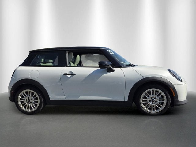 2025 MINI Hardtop 2 Door Signature Plus