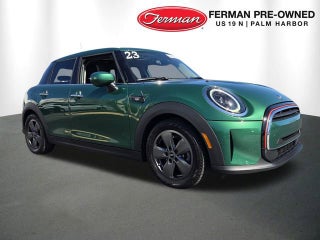 2023 MINI Hardtop 4 Door Signature