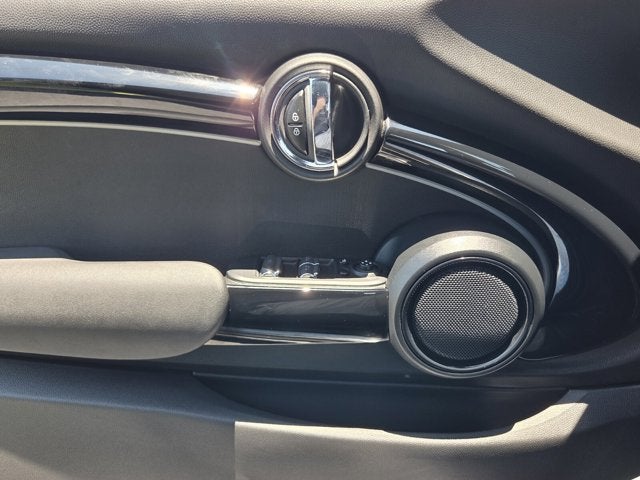 2023 MINI Convertible Signature