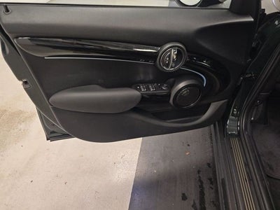 2023 MINI Hardtop 4 Door Iconic