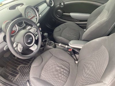2007 MINI Cooper Hardtop Base