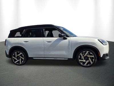 2025 MINI Cooper S Countryman Iconic