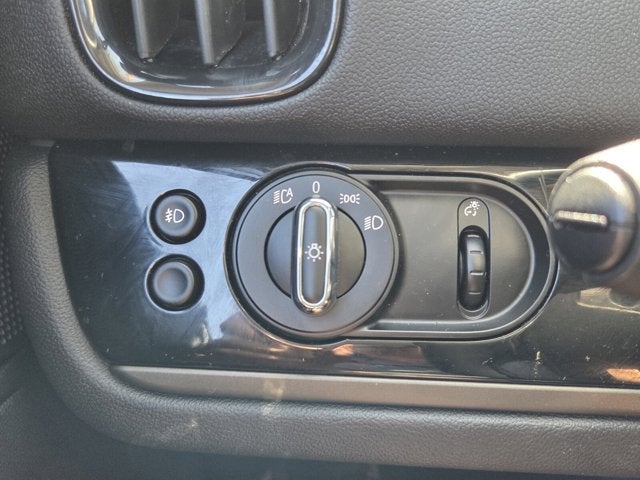 2023 MINI Countryman Signature