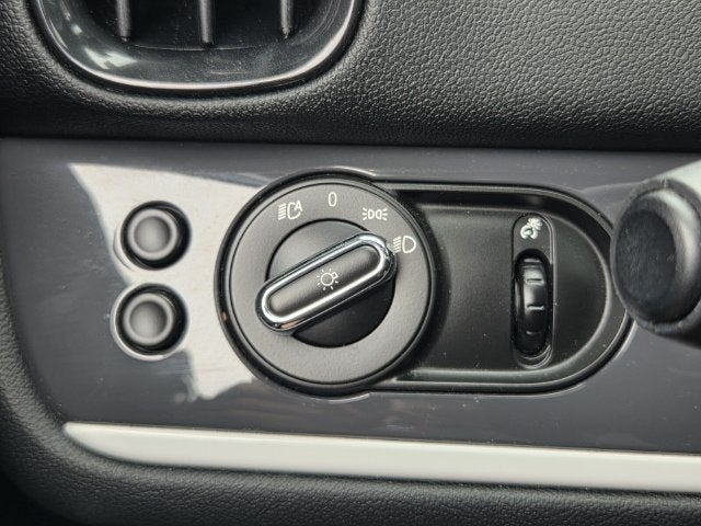 2018 MINI John Cooper Works Countryman Base