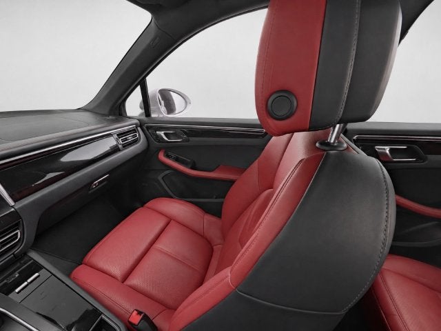 2022 Porsche Macan Base