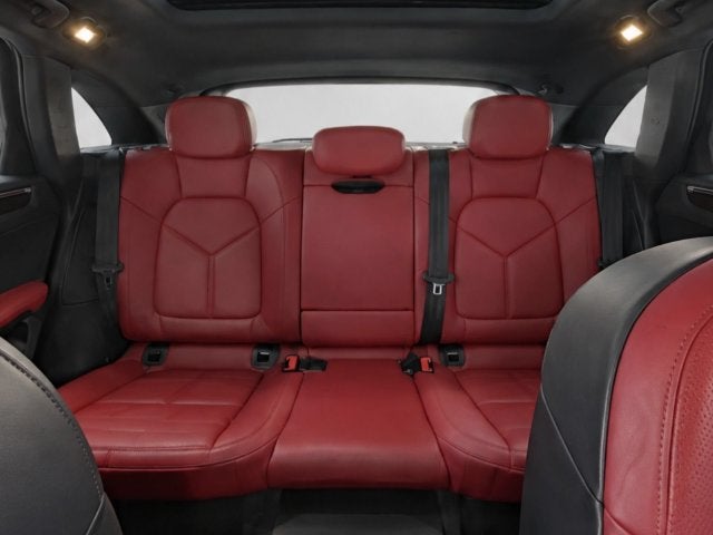 2022 Porsche Macan Base