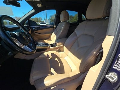 2020 Porsche Macan Base
