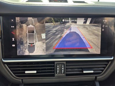 2022 Porsche Cayenne Base