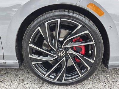 2024 Volkswagen Golf GTI Autobahn