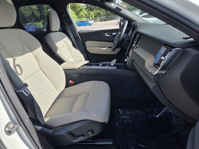 2026 Volvo XC60 Plus