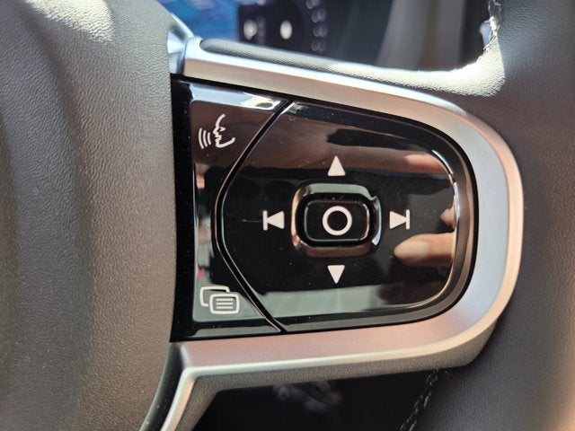 2026 Volvo XC60 Plus