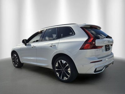 2026 Volvo XC60 Plus