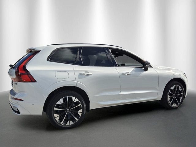 2026 Volvo XC60 Plus