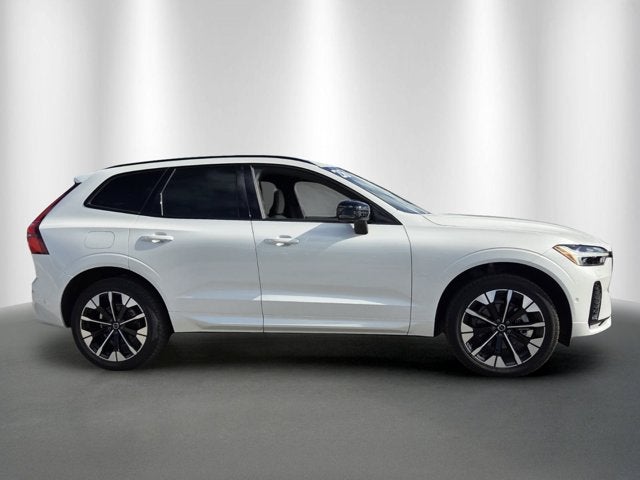 2026 Volvo XC60 Plus